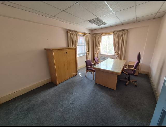 1,500M² OFFICE FOR SALE IN WOODMEAD